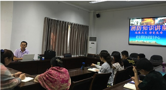 ���������徲��ѵ