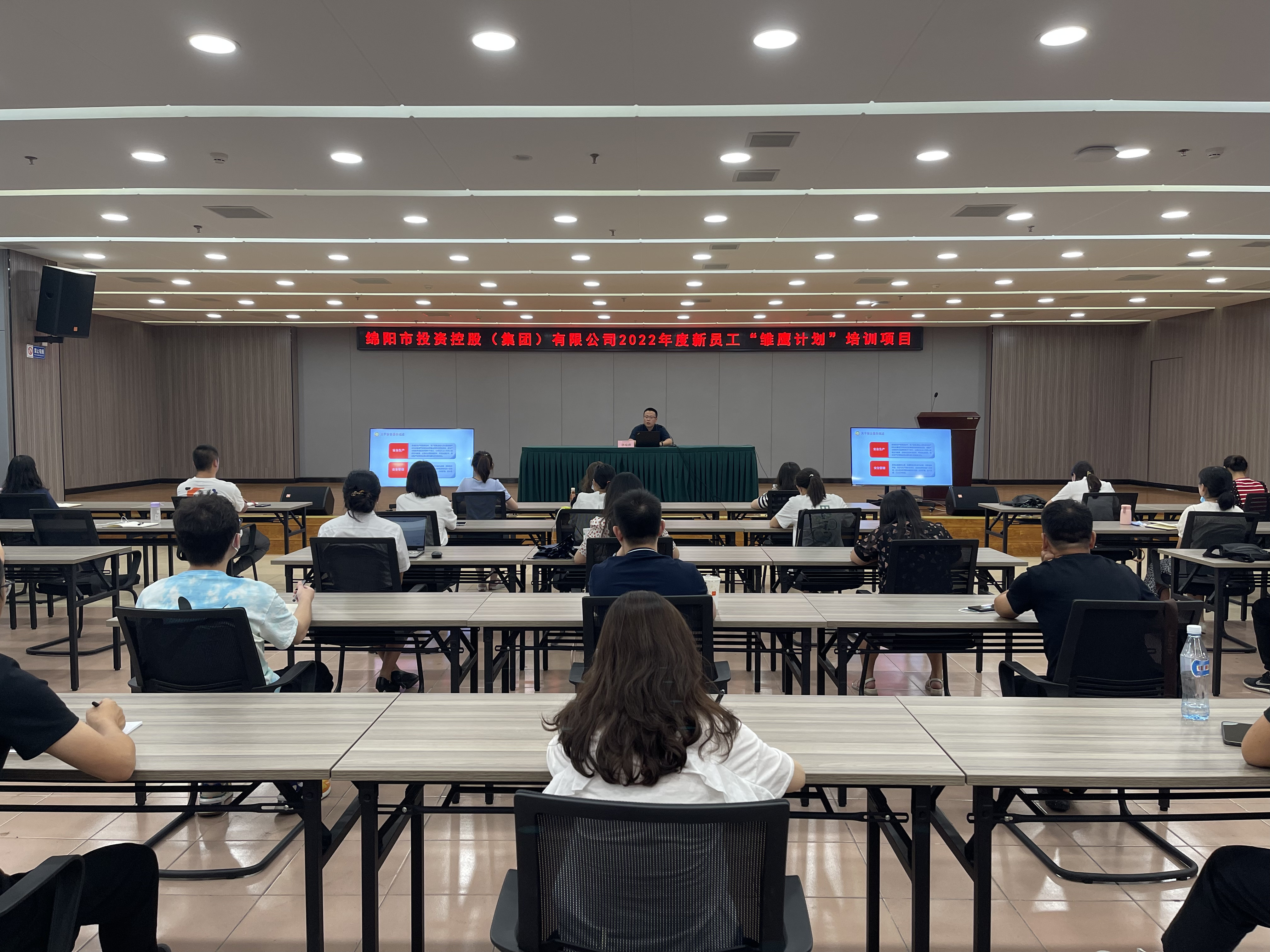 ����BB���ӡ�(china)���޹�˾��������ͥ �Ϻ���ְ��һ��