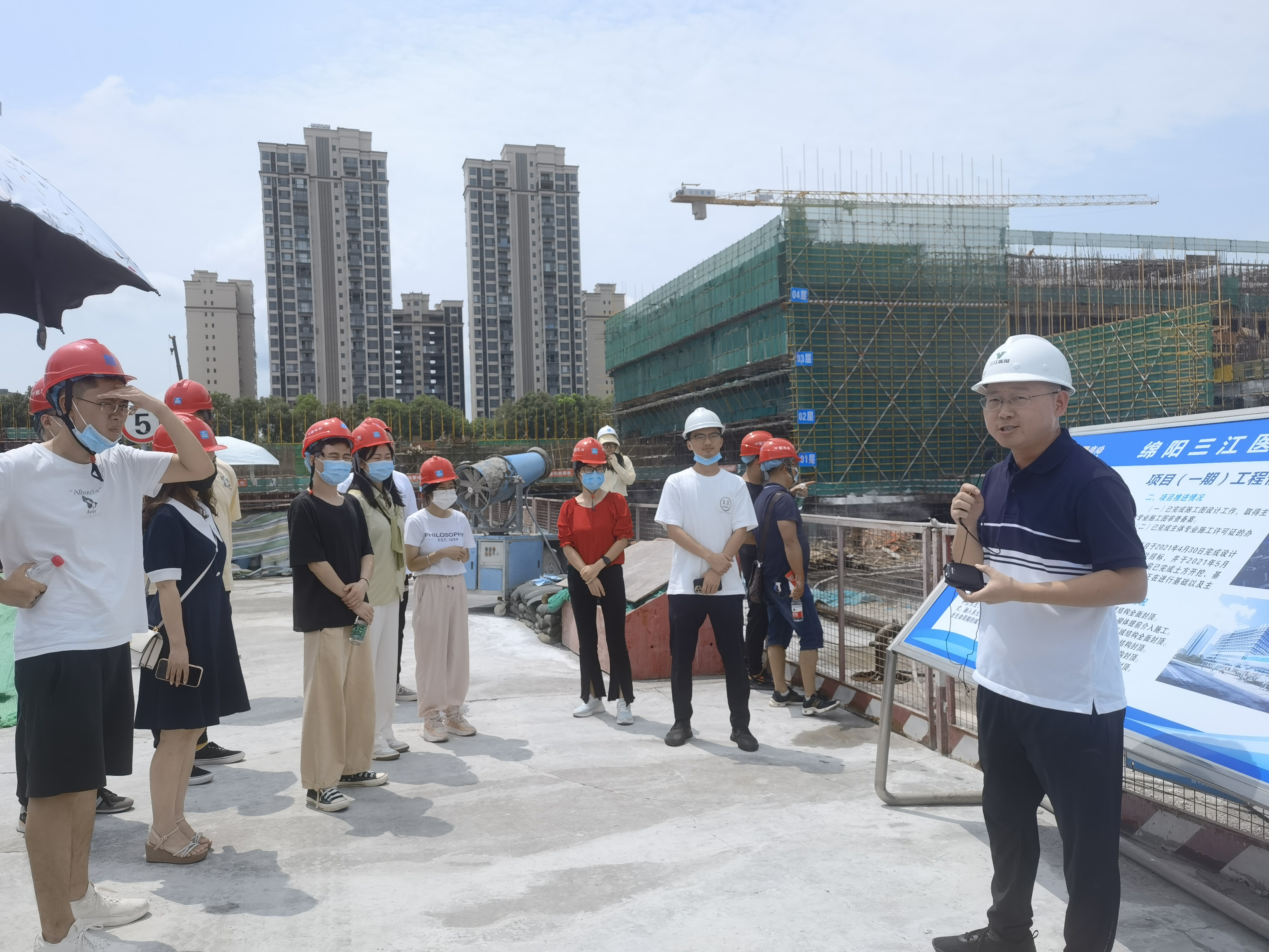 ����Ŀ ����ͬ ��ѧϰ ����BB���ӡ�(china)���޹�˾����������֯����ѧԱ��չ�ص���Ŀ��Ħ