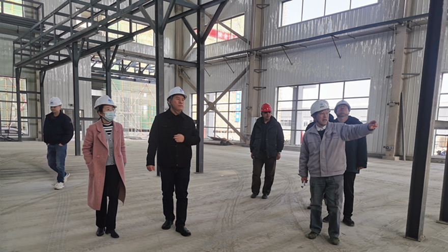 图5：集团党委委员、副总司理孙瑞云督导绵太公司